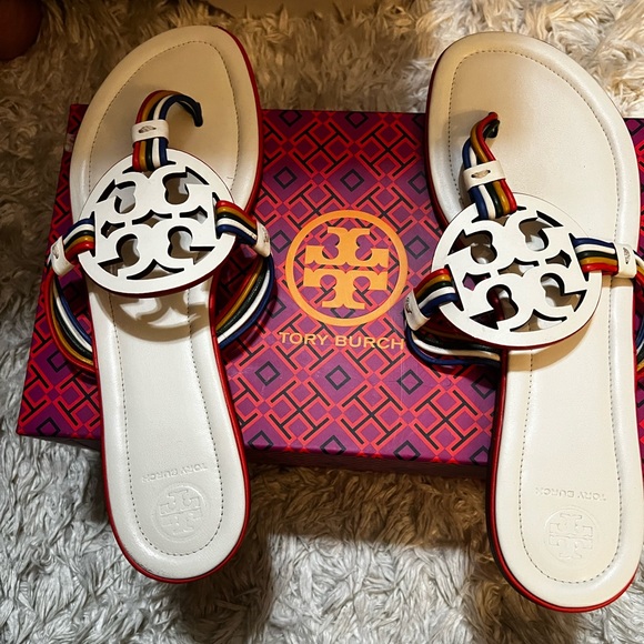 Tory Burch sandals - Picture 1 of 5